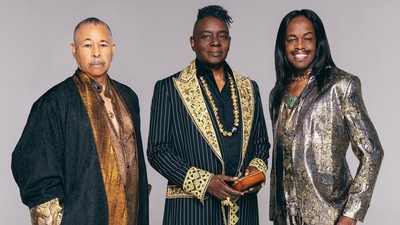 Earth, Wind & Fire Image #1 Earth, Wind & Fire Image #1